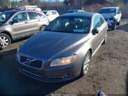 
										2011 Volvo S80 full									