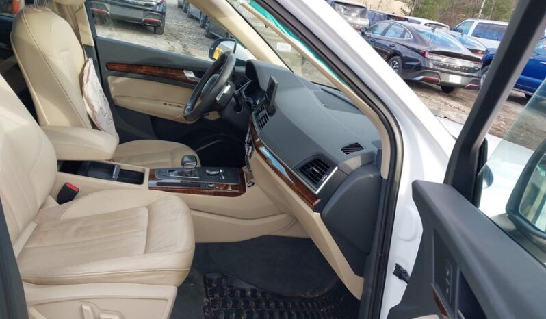 
								2018 Audi Q5 full									