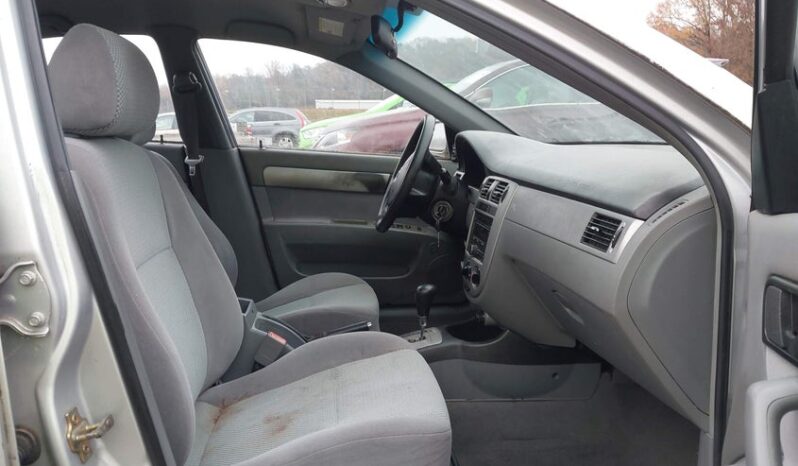 
								2006 Suzuki Forenza full									