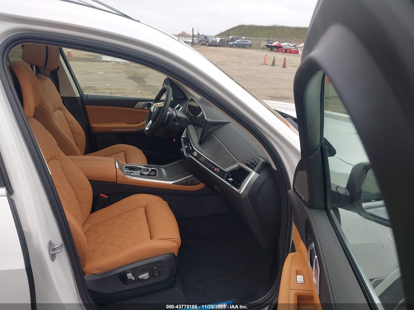 2026 BMW X7