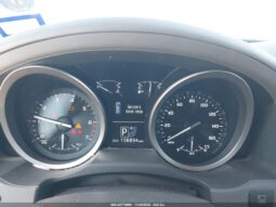 
										2015 Toyota Land cruiser full									