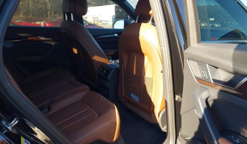 
								2020 Audi Q5 full									