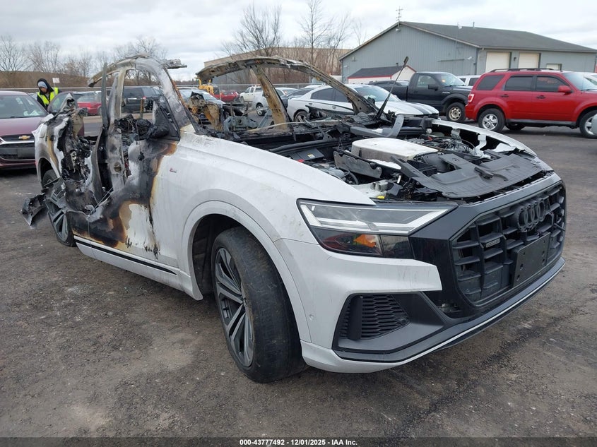 2021 Audi Q8