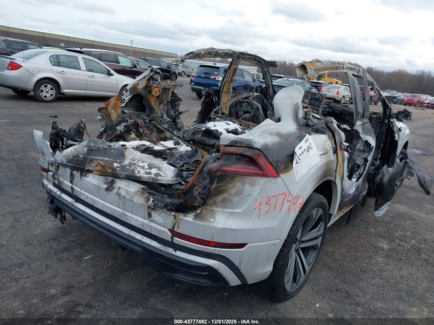 2021 Audi Q8