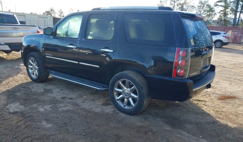 
								2013 Gmc Yukon full									