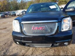 
										2013 Gmc Yukon full									