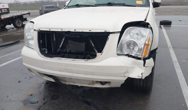
								2013 Gmc Yukon full									