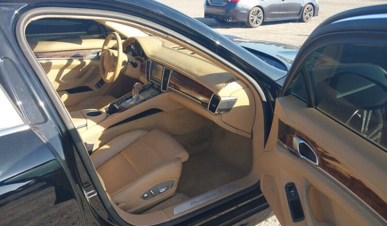 
								2012 Porsche Panamera full									