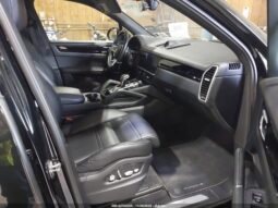 
										2020 Porsche Cayenne full									