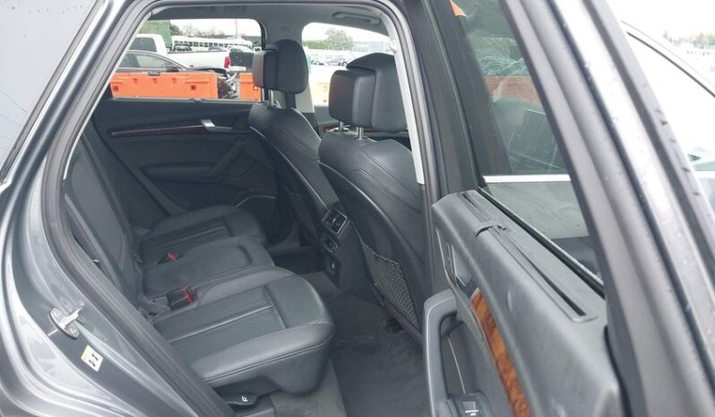 
								2018 Audi Q5 full									