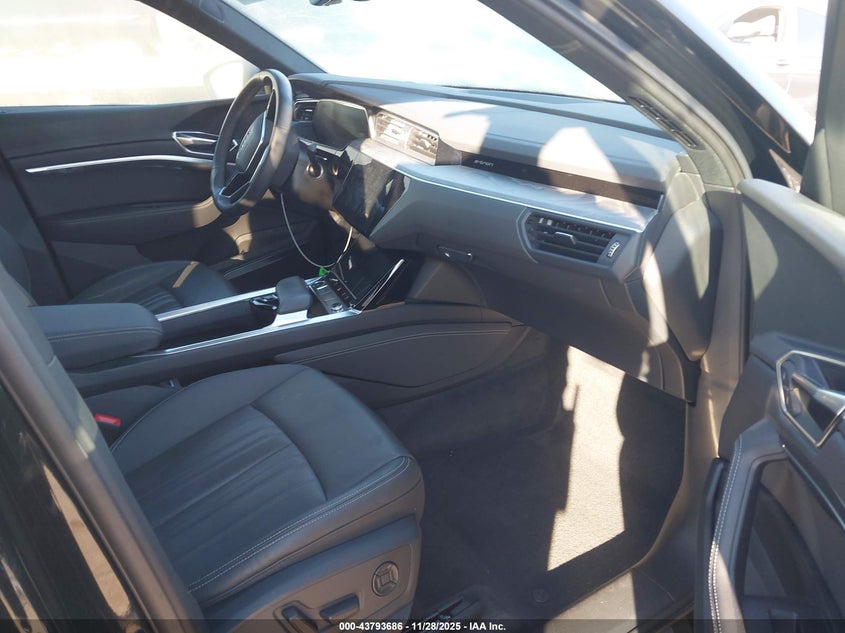 2024 Audi Q8