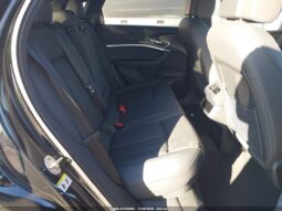 
										2024 Audi Q8 full									