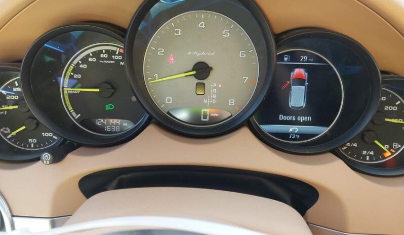 
								2017 Porsche Cayenne full									