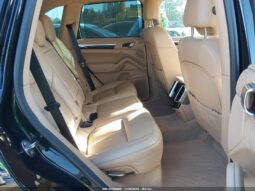 
										2017 Porsche Cayenne full									