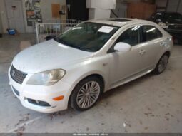 
										2011 Suzuki Kizashi full									