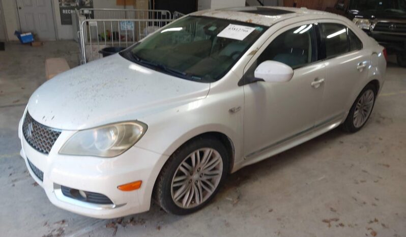 
								2011 Suzuki Kizashi full									
