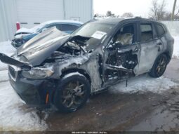 
										2022 BMW X3 full									