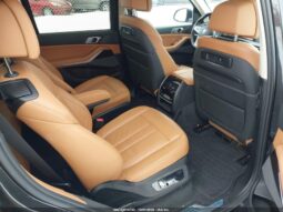 
										2020 BMW X7 full									