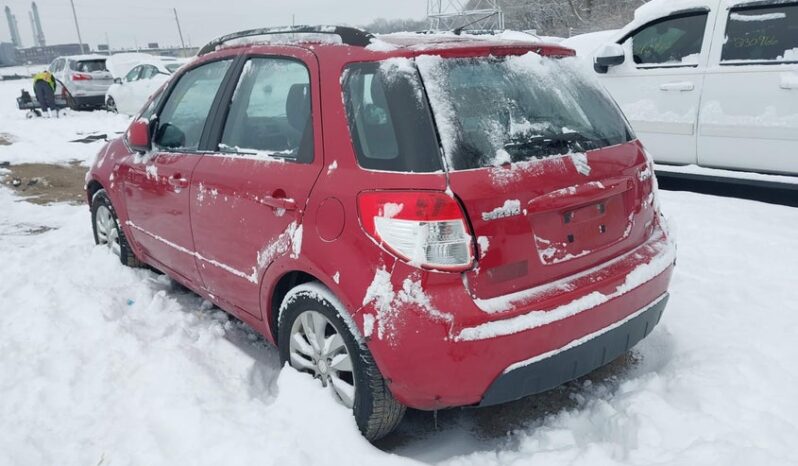 
								2013 Suzuki Sx4 full									