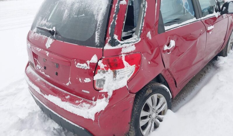 
								2013 Suzuki Sx4 full									