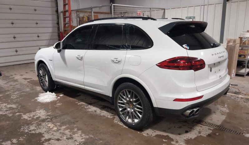 
								2017 Porsche Cayenne full									