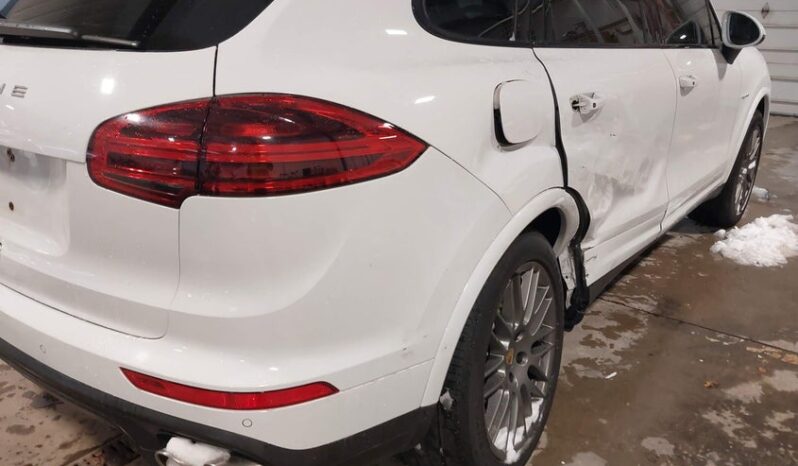 
								2017 Porsche Cayenne full									