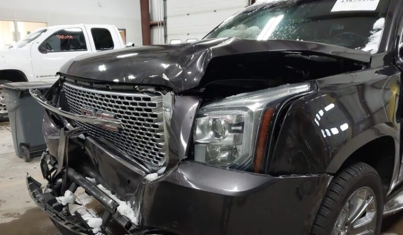 
								2015 Gmc Yukon full									