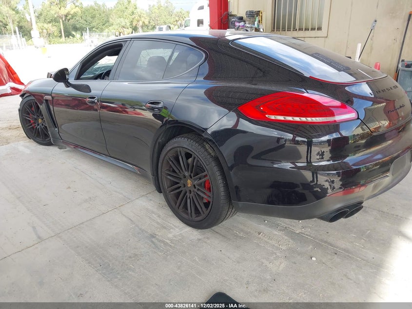 2015 Porsche Panamera