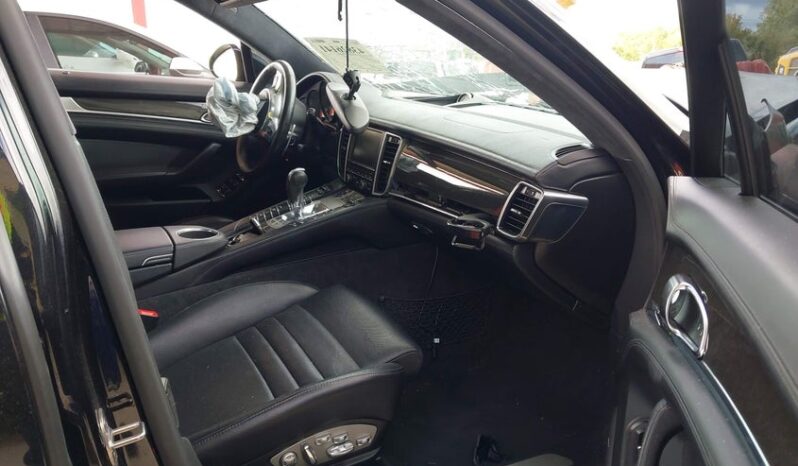 
								2015 Porsche Panamera full									