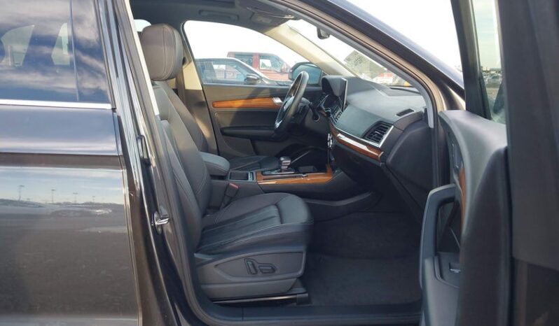 
								2021 Audi Q5 full									
