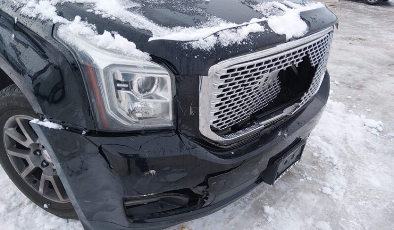 
								2016 Gmc Yukon full									