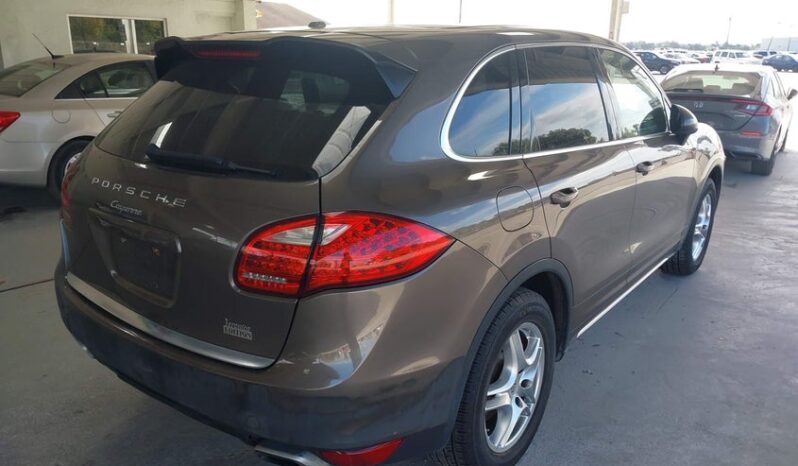 
								2014 Porsche Cayenne full									