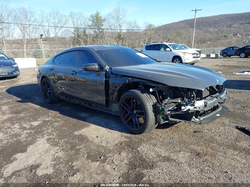 2021 BMW M8