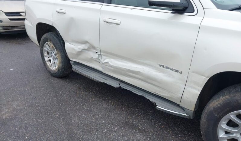 
								2015 Gmc Yukon full									