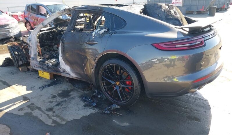 
								2018 Porsche Panamera full									