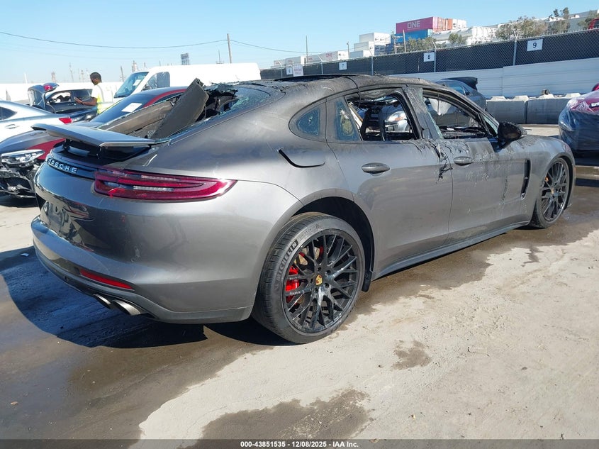 2018 Porsche Panamera