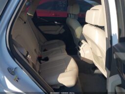 
										2019 Audi Q5 full									