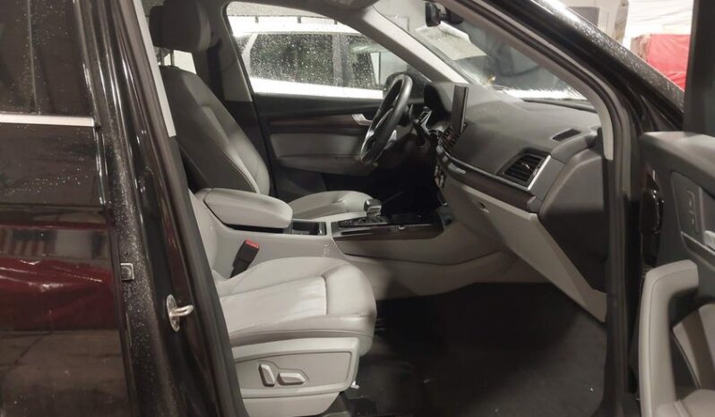 
								2022 Audi Q5 full									