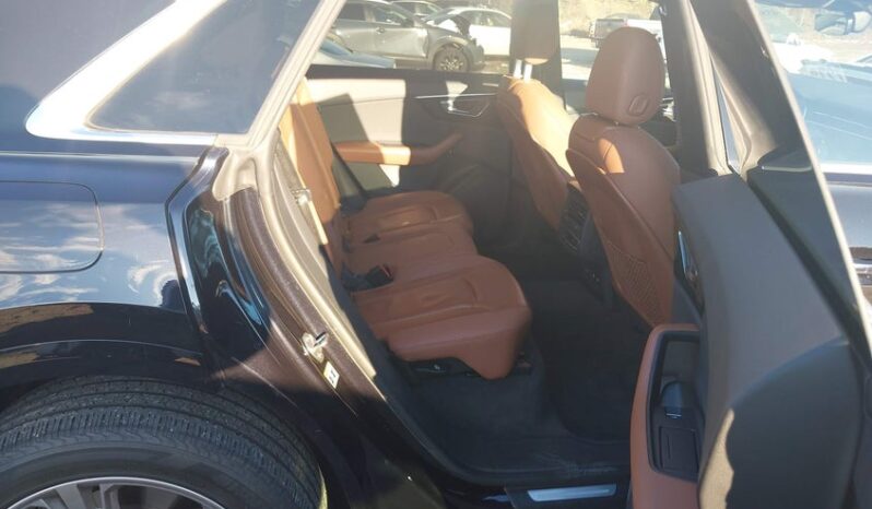 
								2019 Audi Q8 full									