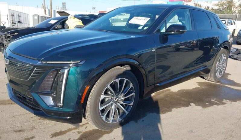 
								2024 Cadillac Lyriq full									