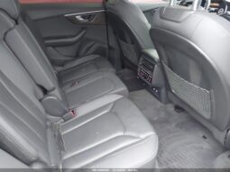 
										2019 Audi Q8 full									