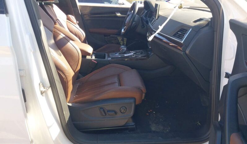 
								2019 Audi Q5 full									