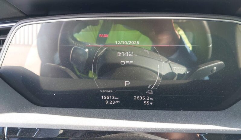 
								2024 Audi Q8 full									