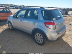 
										2011 Suzuki Sx4 full									