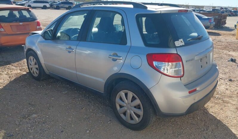 
								2011 Suzuki Sx4 full									