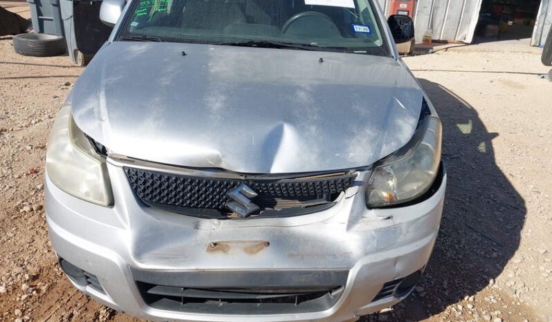 
								2011 Suzuki Sx4 full									