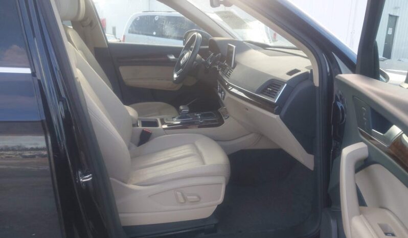 
								2020 Audi Q5 full									