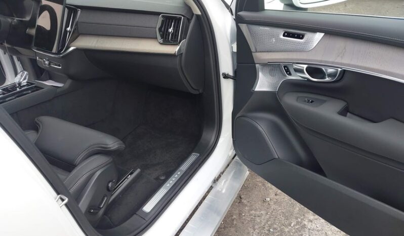
								2025 Volvo Xc90 full									