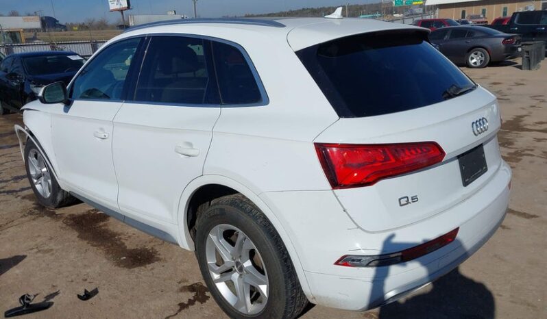 
								2019 Audi Q5 full									