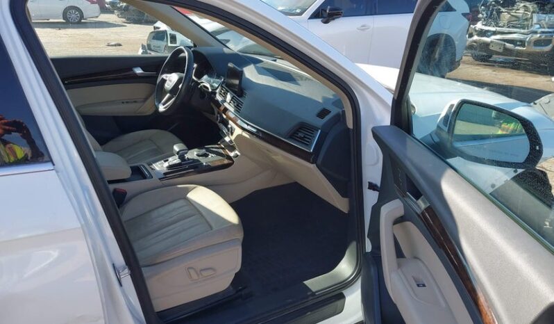 
								2019 Audi Q5 full									